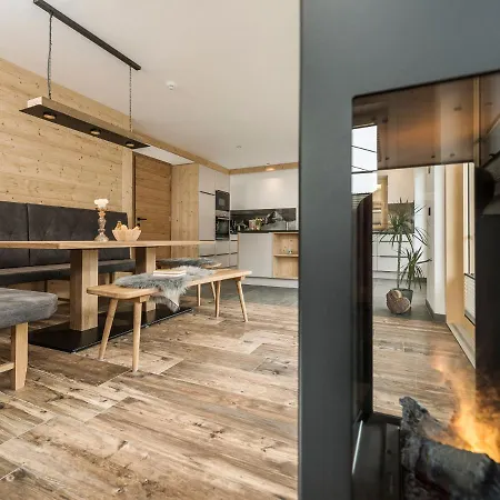 Joggler - Nahe Der Gondel * Zell am Ziller